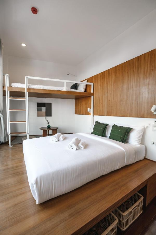Triple Room with City View,1053563173:JPEG